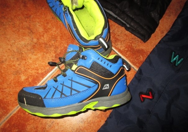 Chlapecká bunda. oteplovačky - 128, boty - ALPINE PRO, 33 - 2