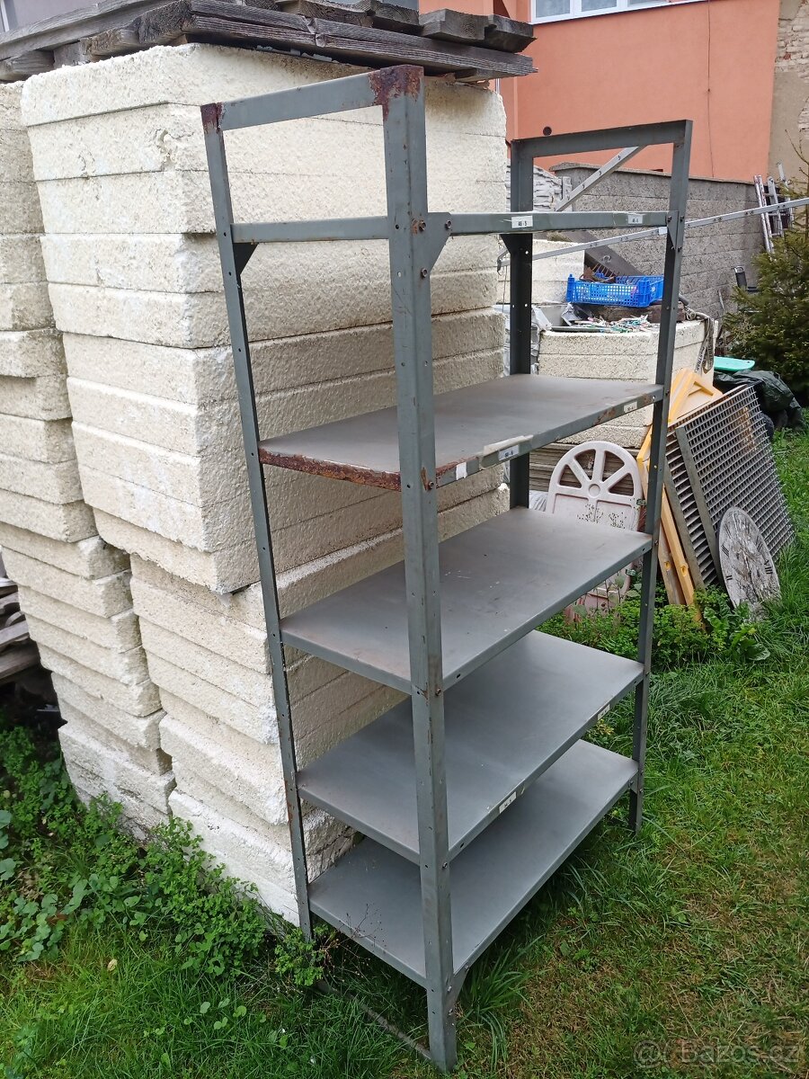 Prodám plechové regály za 800 Kč - 2