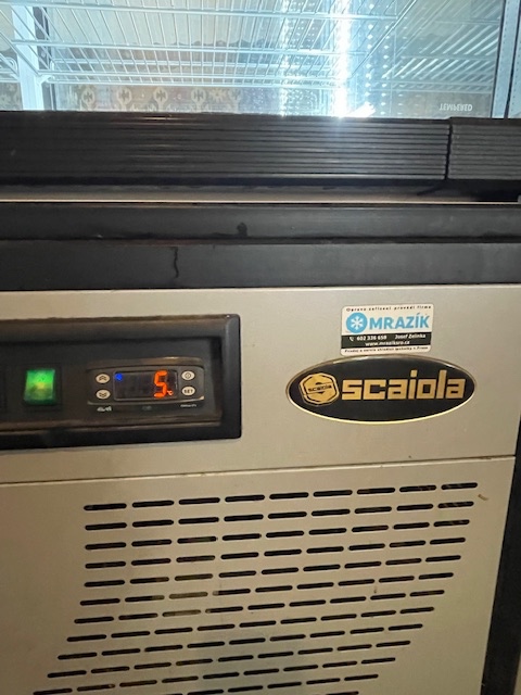 Chladící vitrína SCAIOLA F 800 - 2