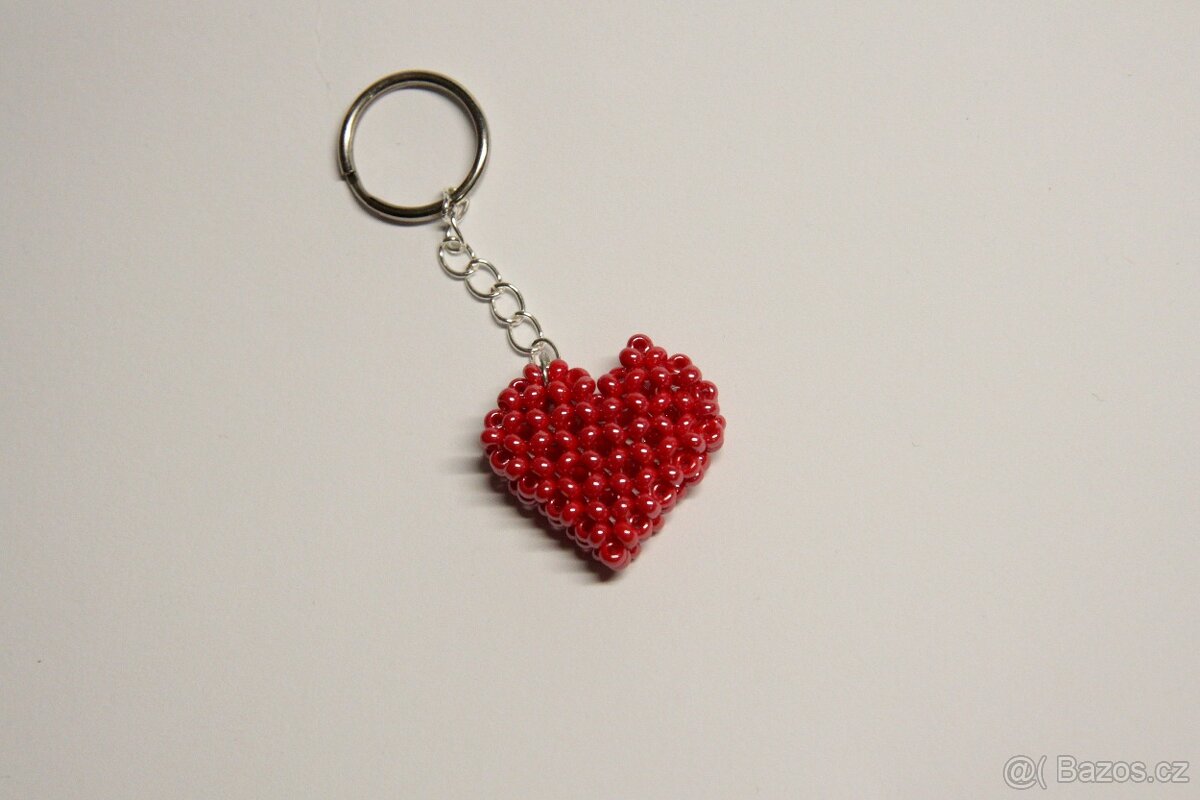 Srdíčka z korálků jako klíčenka - 2
