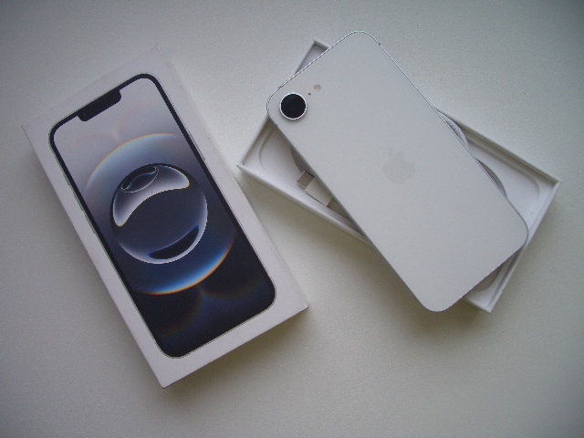 APPLE IPHONE 16e - 2