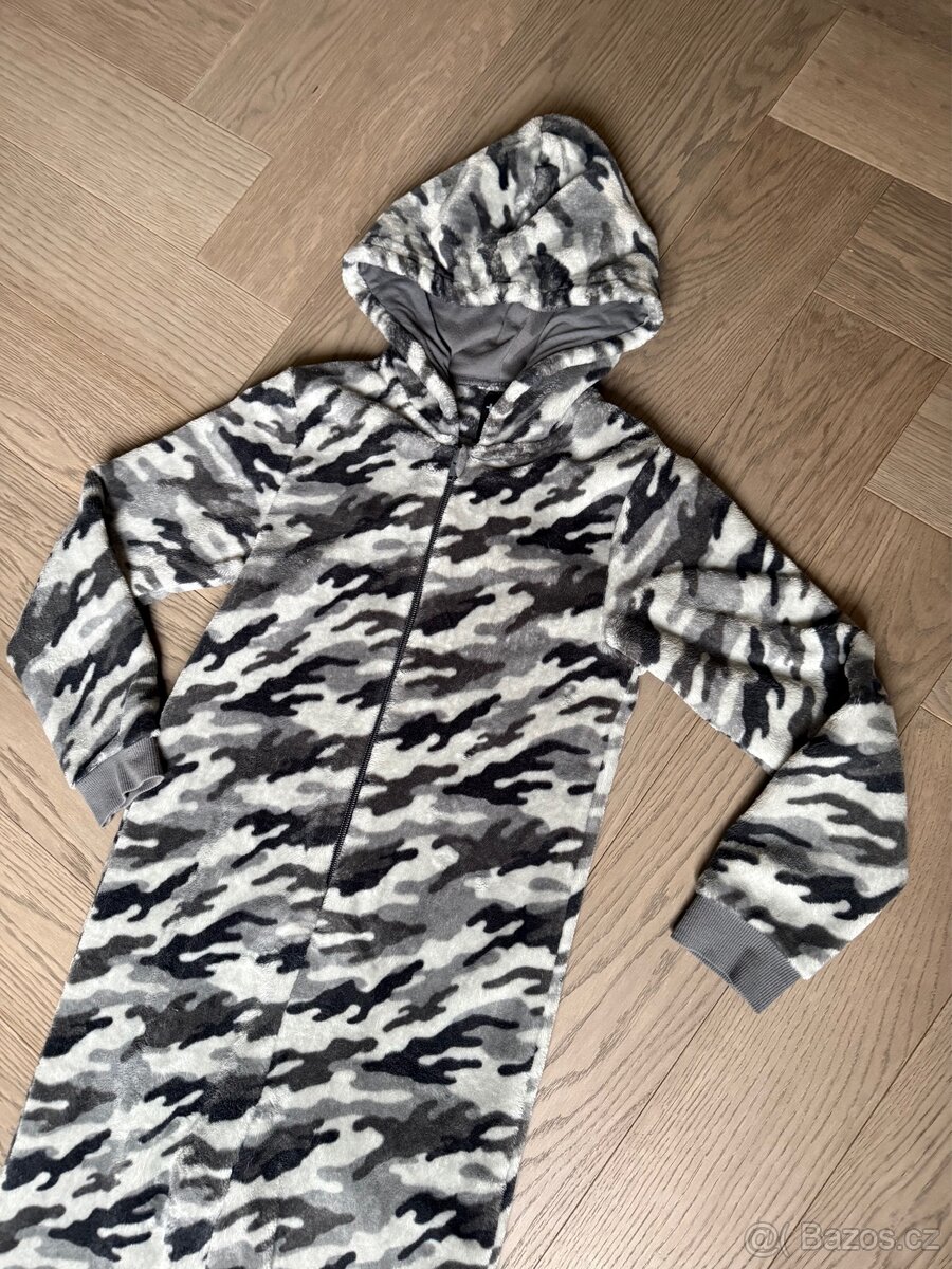 Fleecový overal C&A vel. 140 - 2