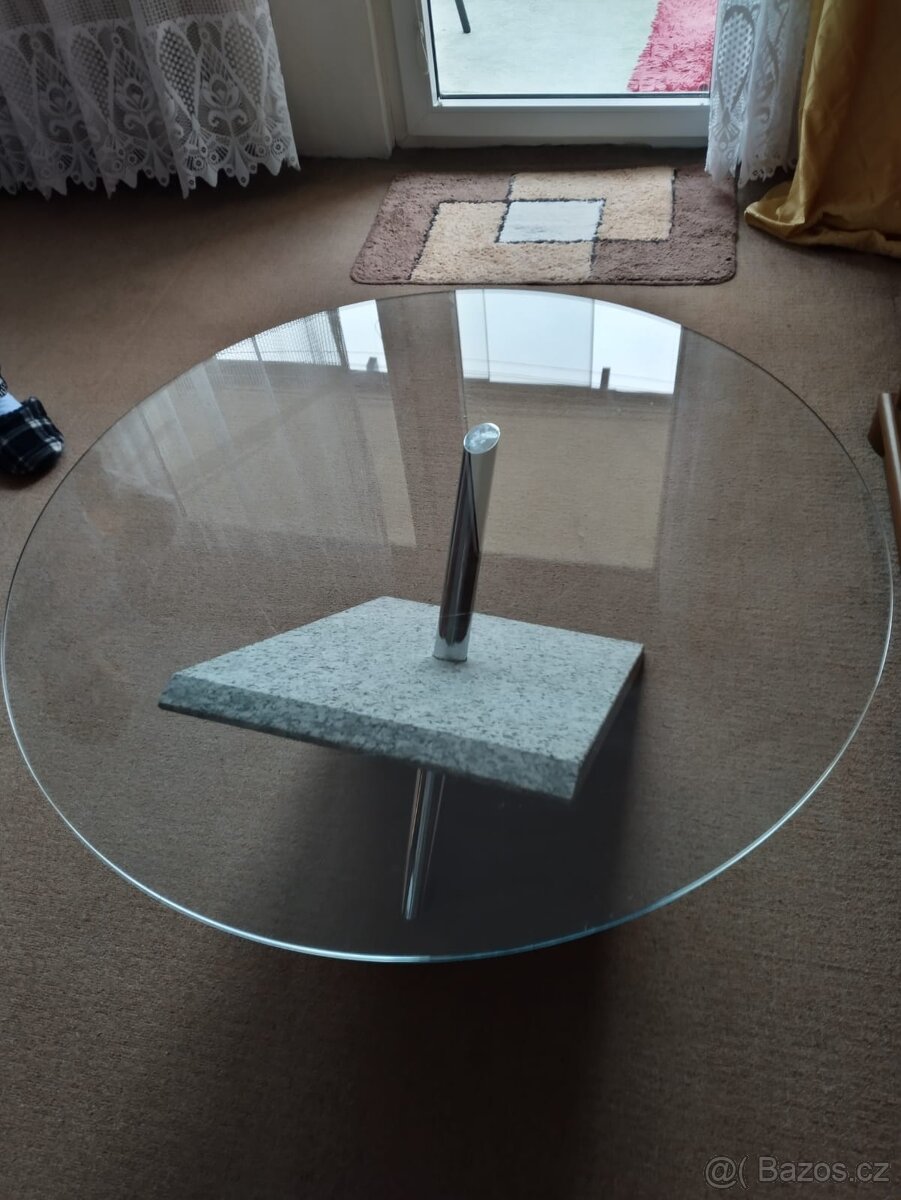 Konferenční stolek - 2