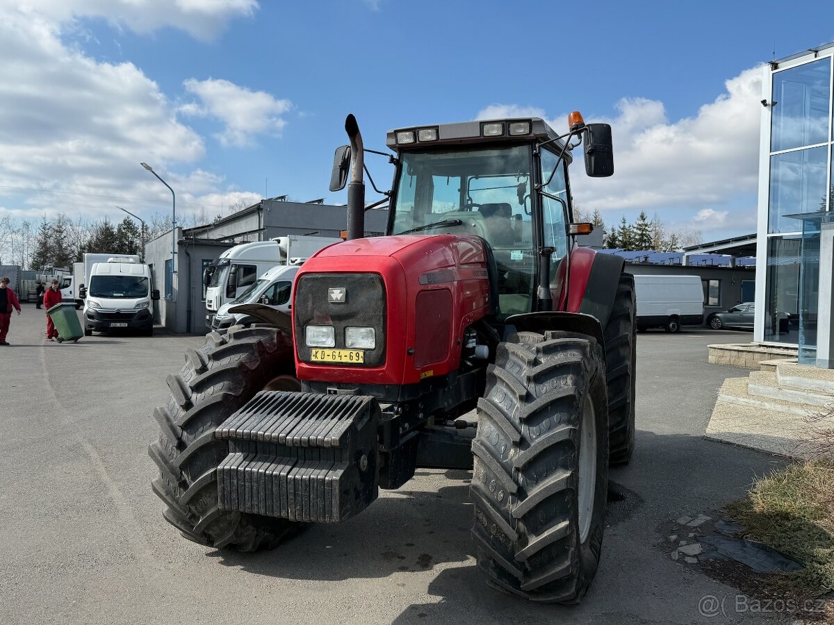 Massey Ferguson MF8260 - 2