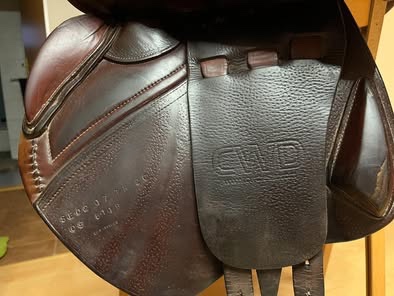 Skokové sedlo CWD - 2