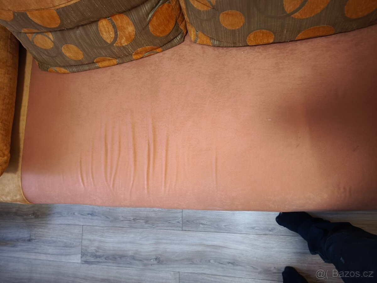 Rozkládací pohovka - 2