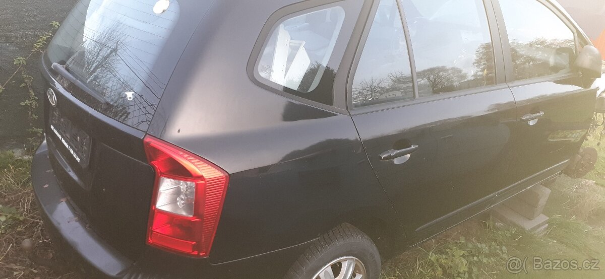 Kia carens 2.0 benzín r.v. 2007 - 2