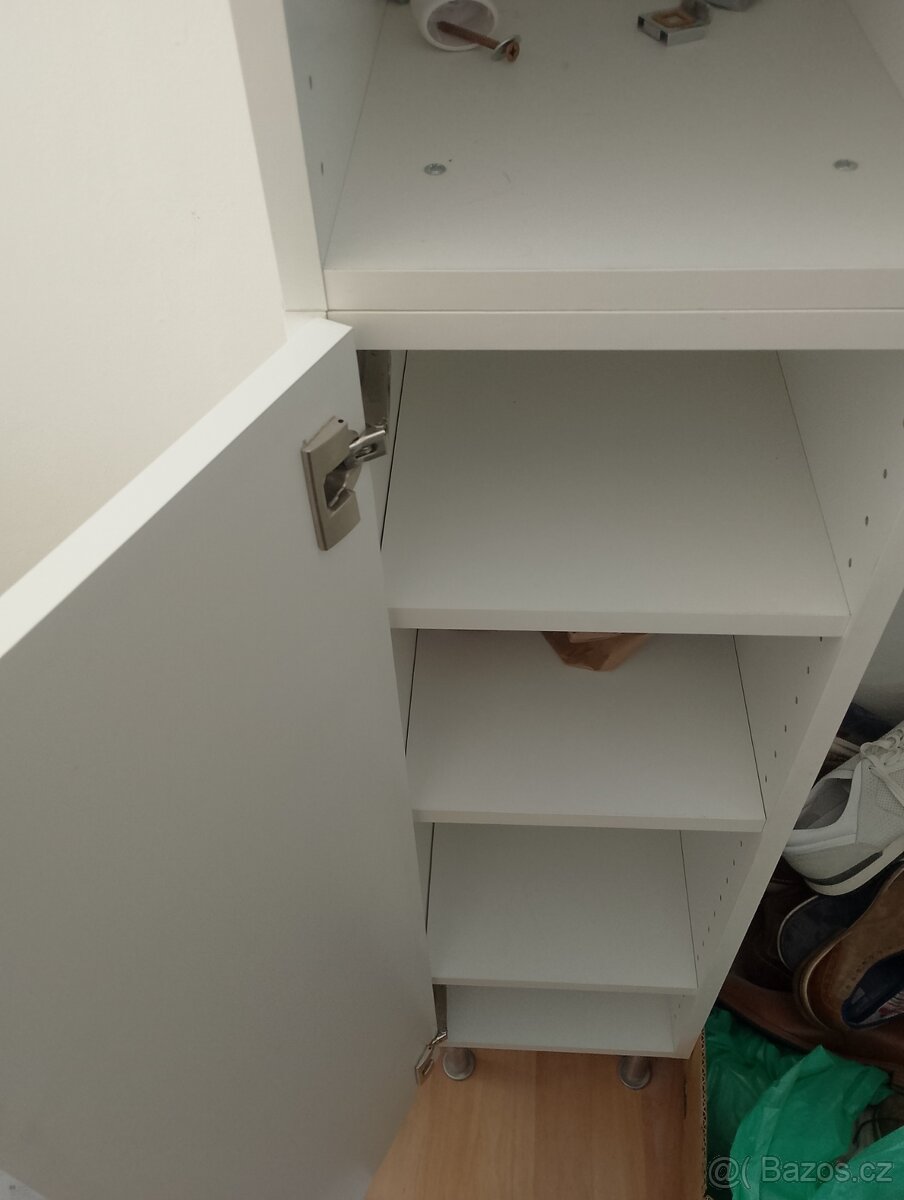 Skříňka za 100 - 2