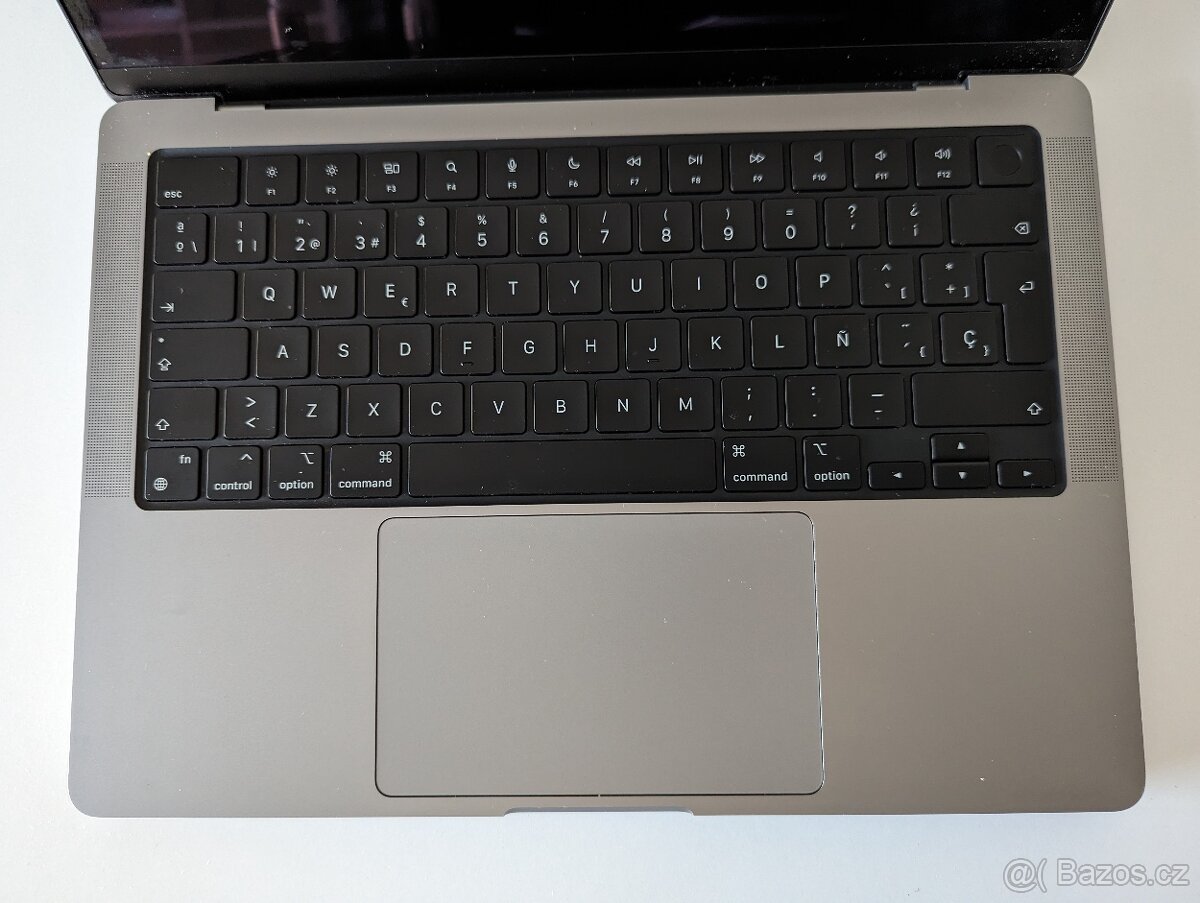 MacBook Pro 14"/ M3 / 8GB / 512GB - 2