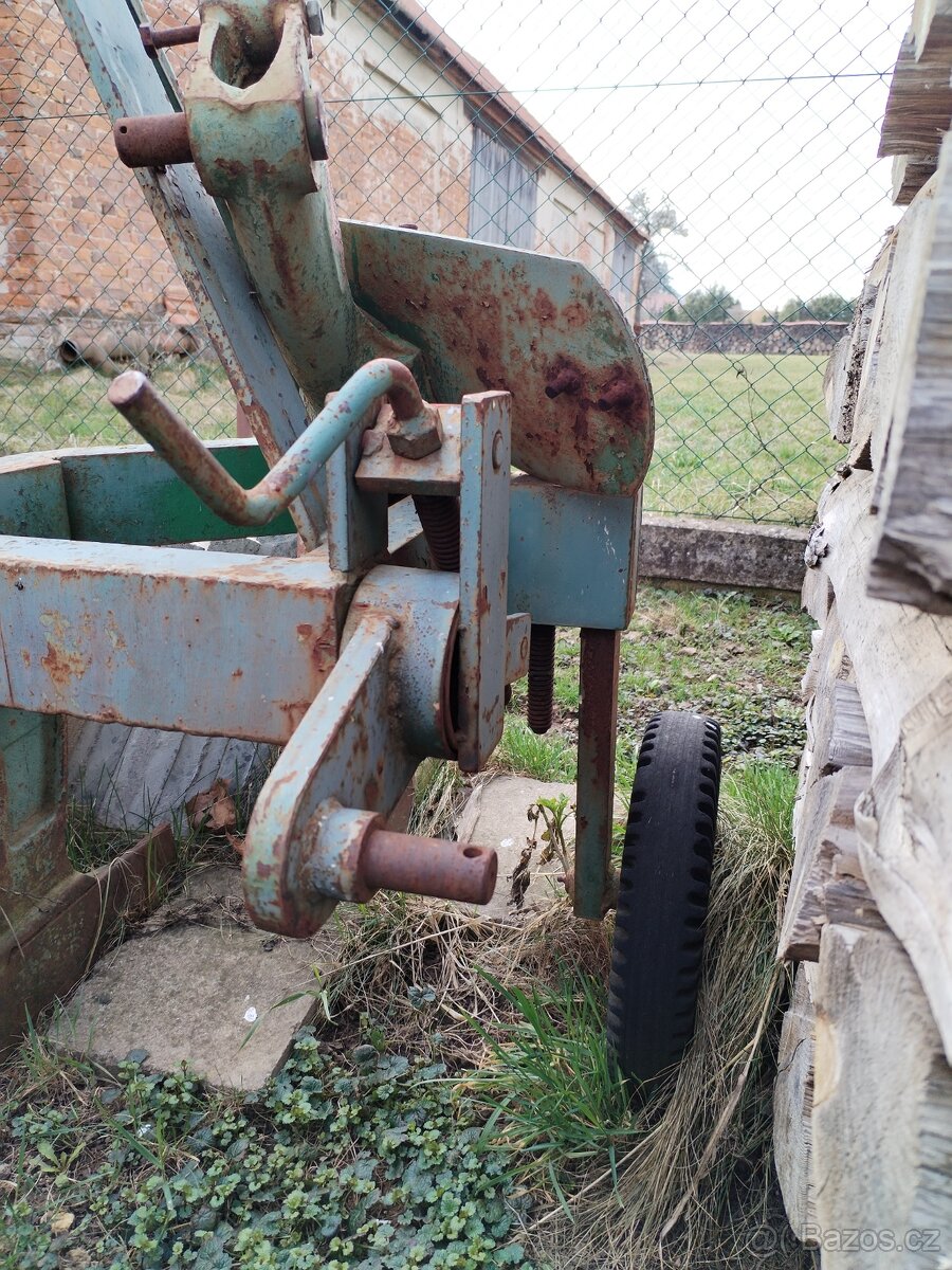 Prodám brány a pluh - 2