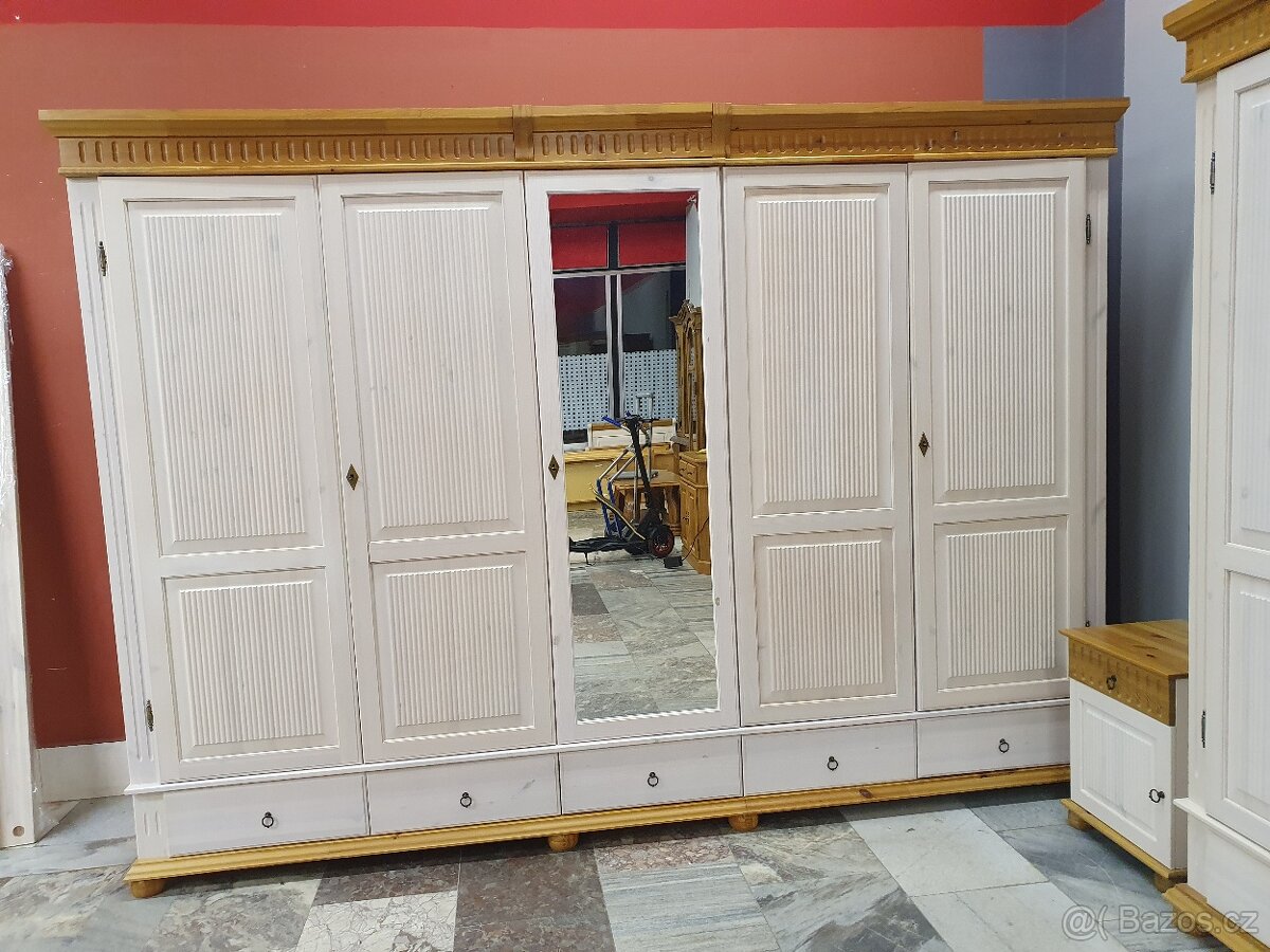 Skříň Helsinki Celodřevená bílá Pc 2289 Euro - 2