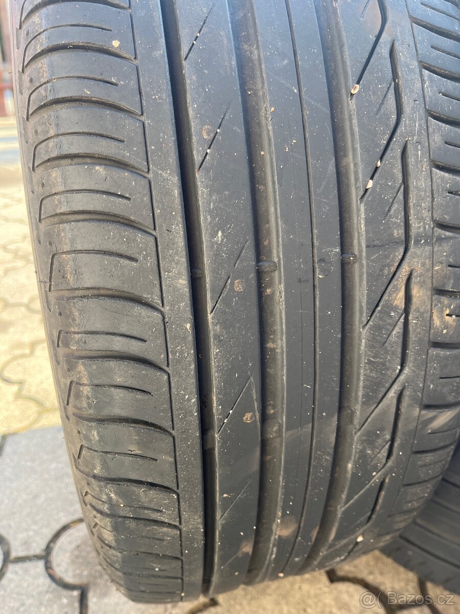 Letní pneu 225/50/18 - 2