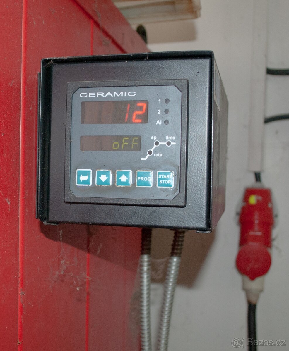 Prodám komorovou pec - 2