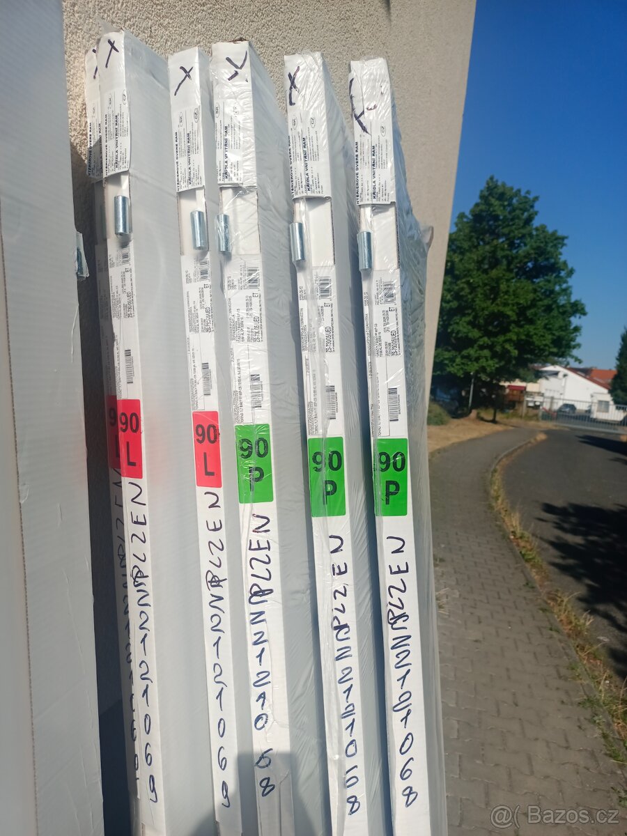 Prodám bílé dveře. - 2