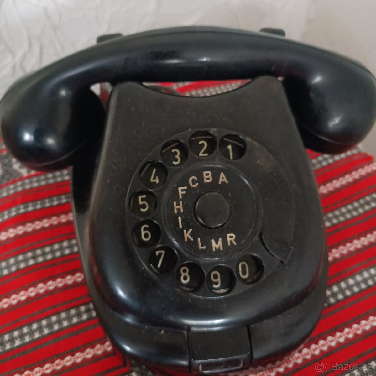 Starý telefon Tesla r. 1961 - 2