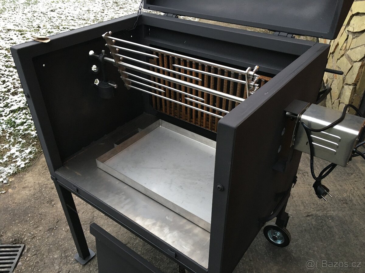 Gril na kýtu, krůtu nebo kuřata - 2