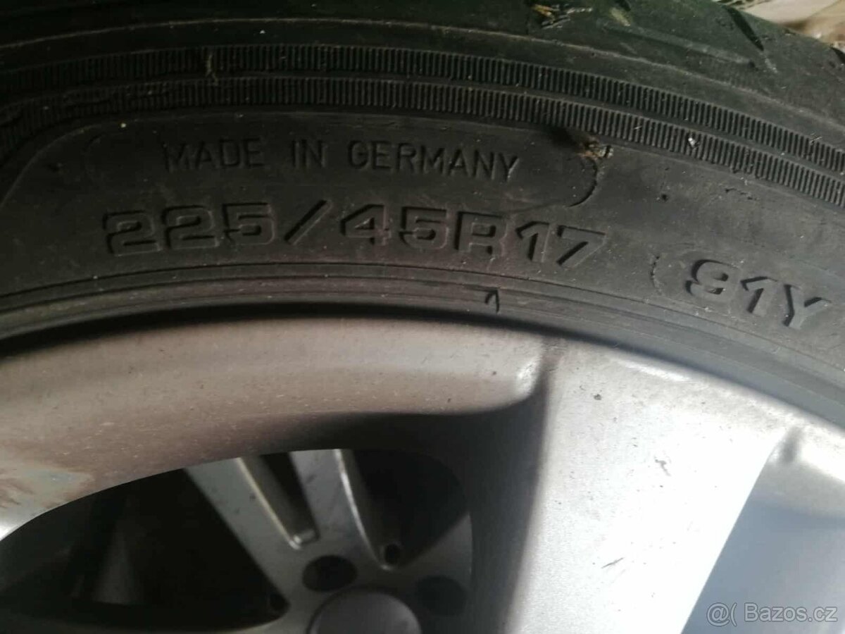 Prodám lité kola z auta Golf 5 variant - 2