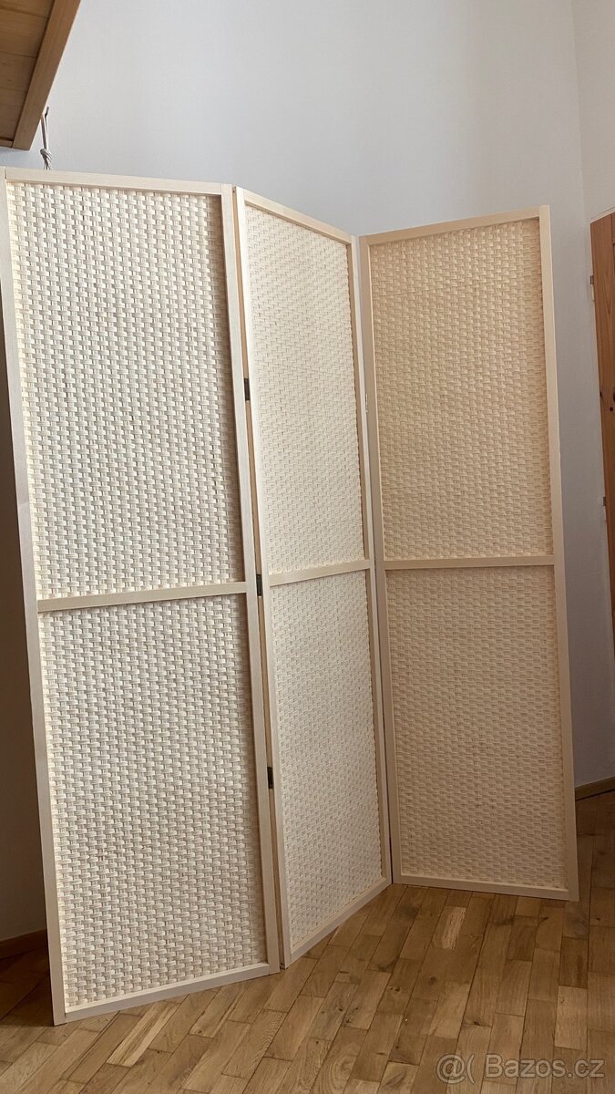 Dřevěný ratanový paravan - 2