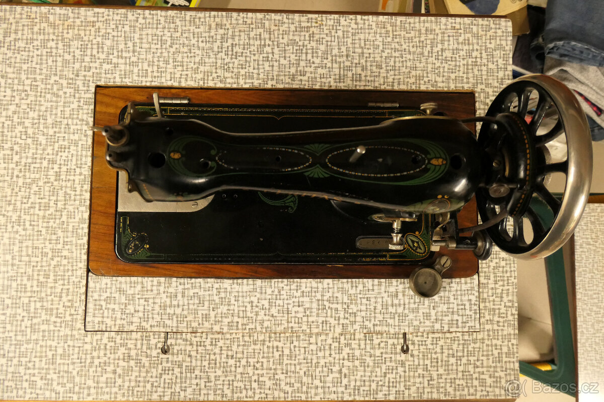 Prodám šicí stroj VERITAS - 2