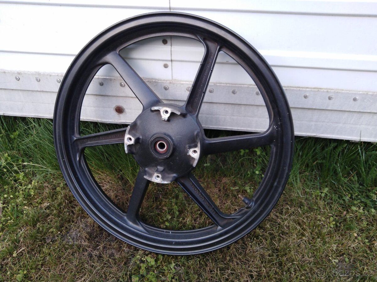 Honda CBR 125 R zadní ráfek - 2