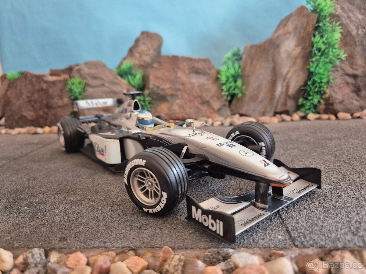 Prodám model formule F1 1:18 Mercedes Benz Mclaren MP4/15 - 2