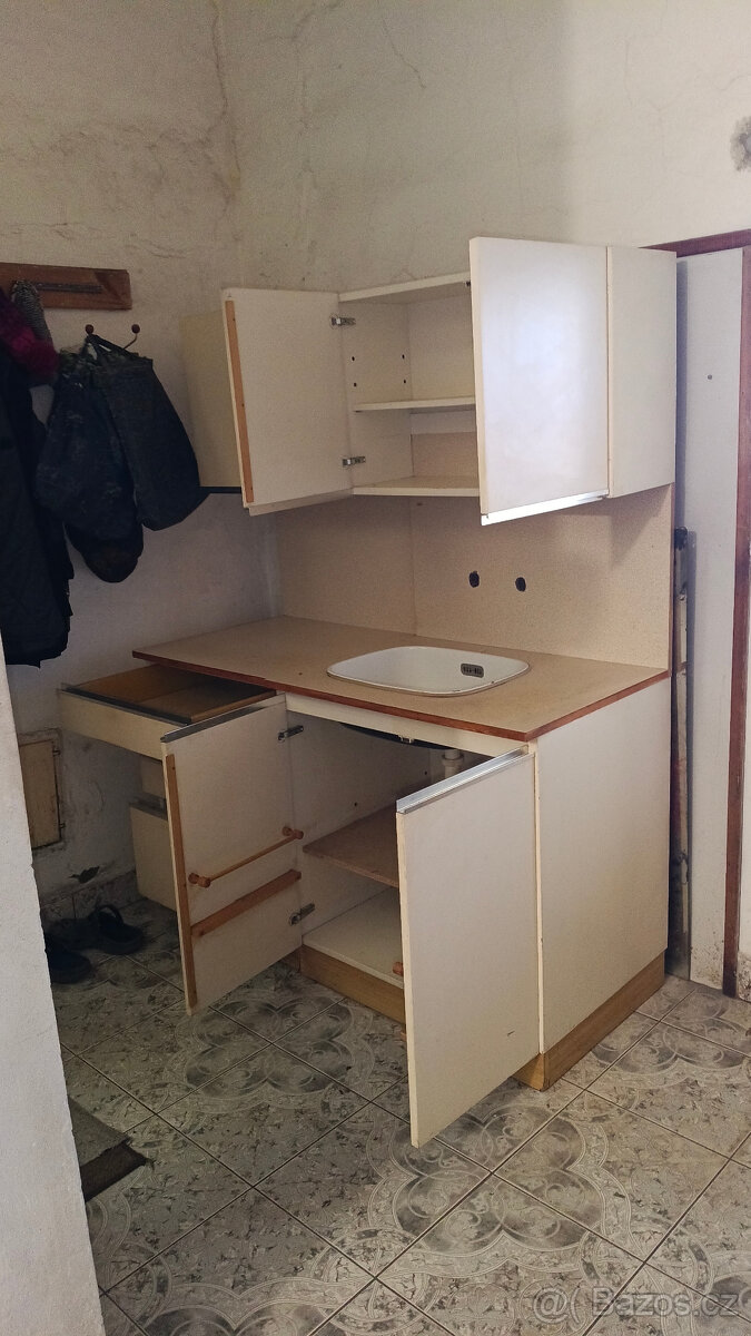 kuchyňská sektorka - 2