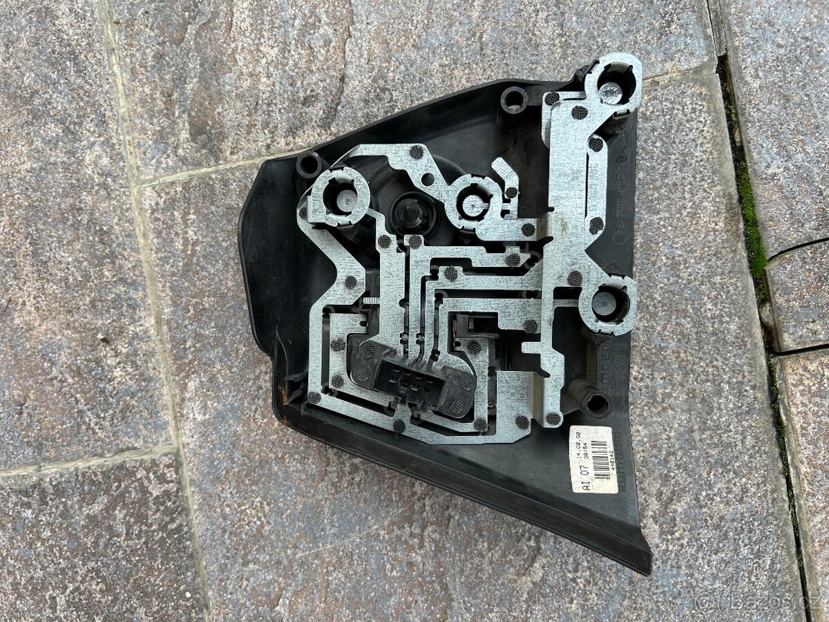 BMW e46 kryt zadního světla - 2
