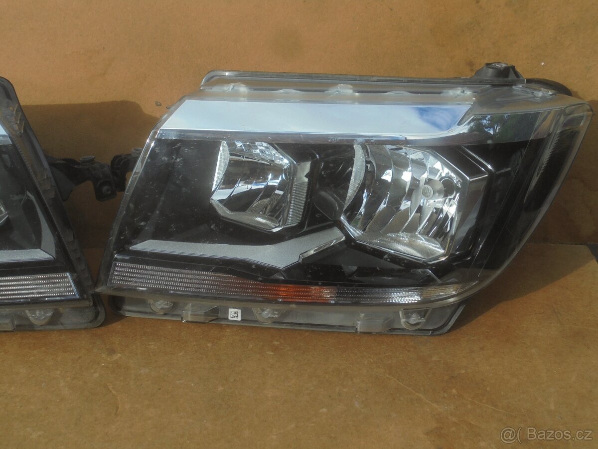 VW Crafter 2017 - Světla HELLA 7C1 941 005 B / 006 - 2