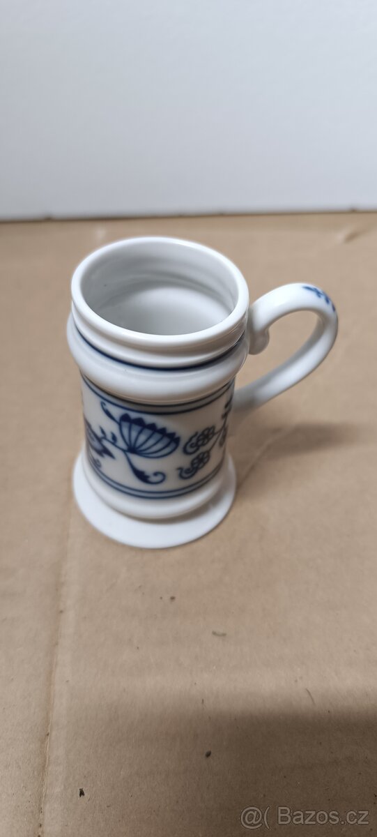 Prodám porcelánový panák značky LEANDER (ČR). - 2