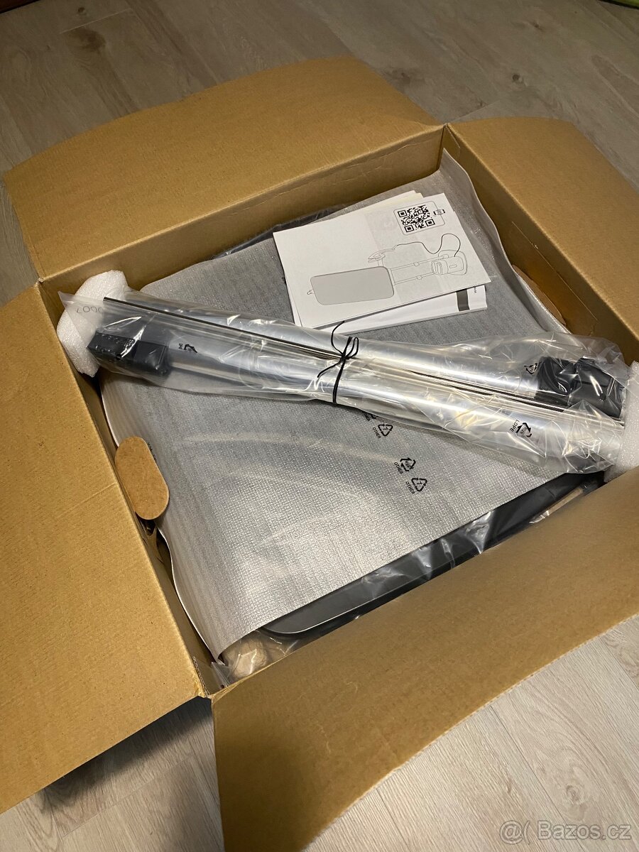 Stojanový napařovač oděvů TEFAL IXEO - 2