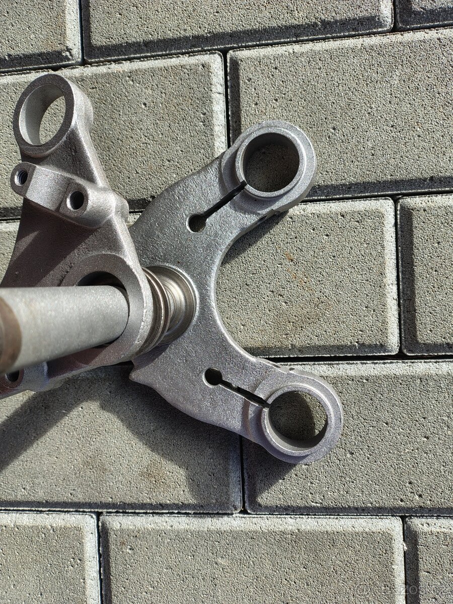 Jawa ČZ - nosník a brýle - 2