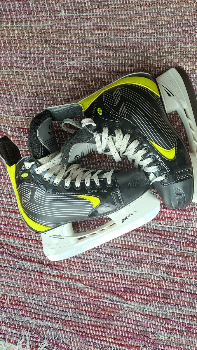 Botas Brusle vel 40 - sleva - 2