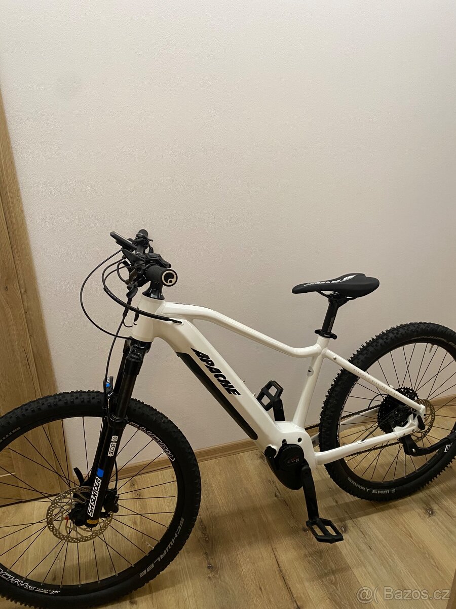 Elektrokolo Apache tanka tate 2025 - 2