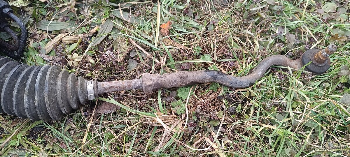 Hřeben řízení BMW E46 320d – servo - 2