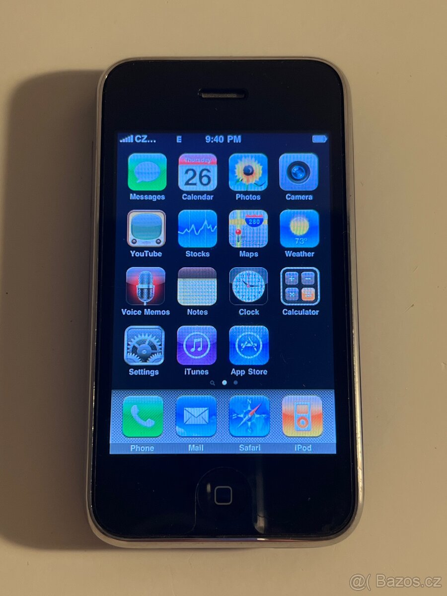 iPhone 3G 16GB Cerny v hezkem stavu IOS 3.0 - 2