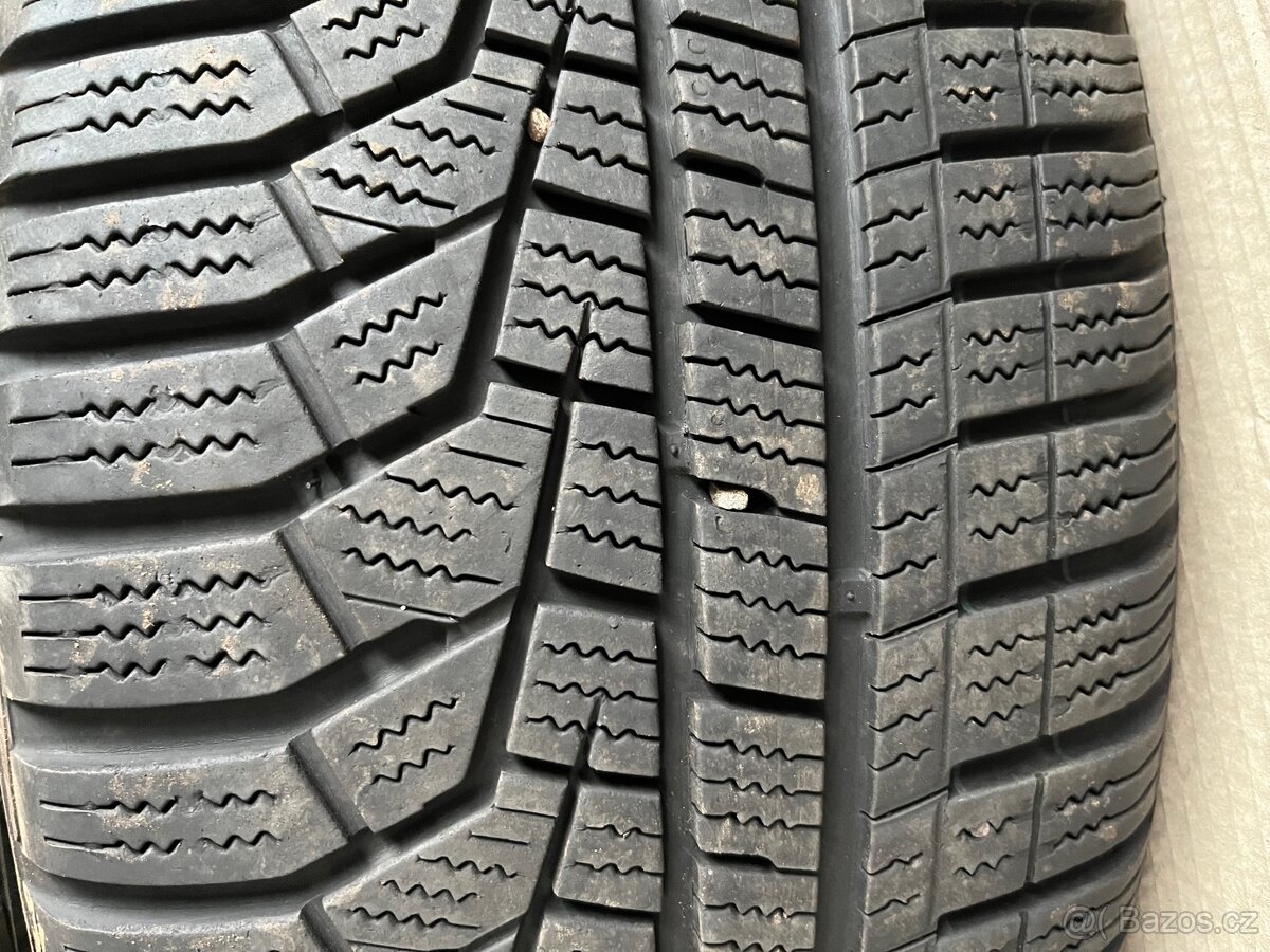 Pneu Hankook 205/55 R17 M+S - 2