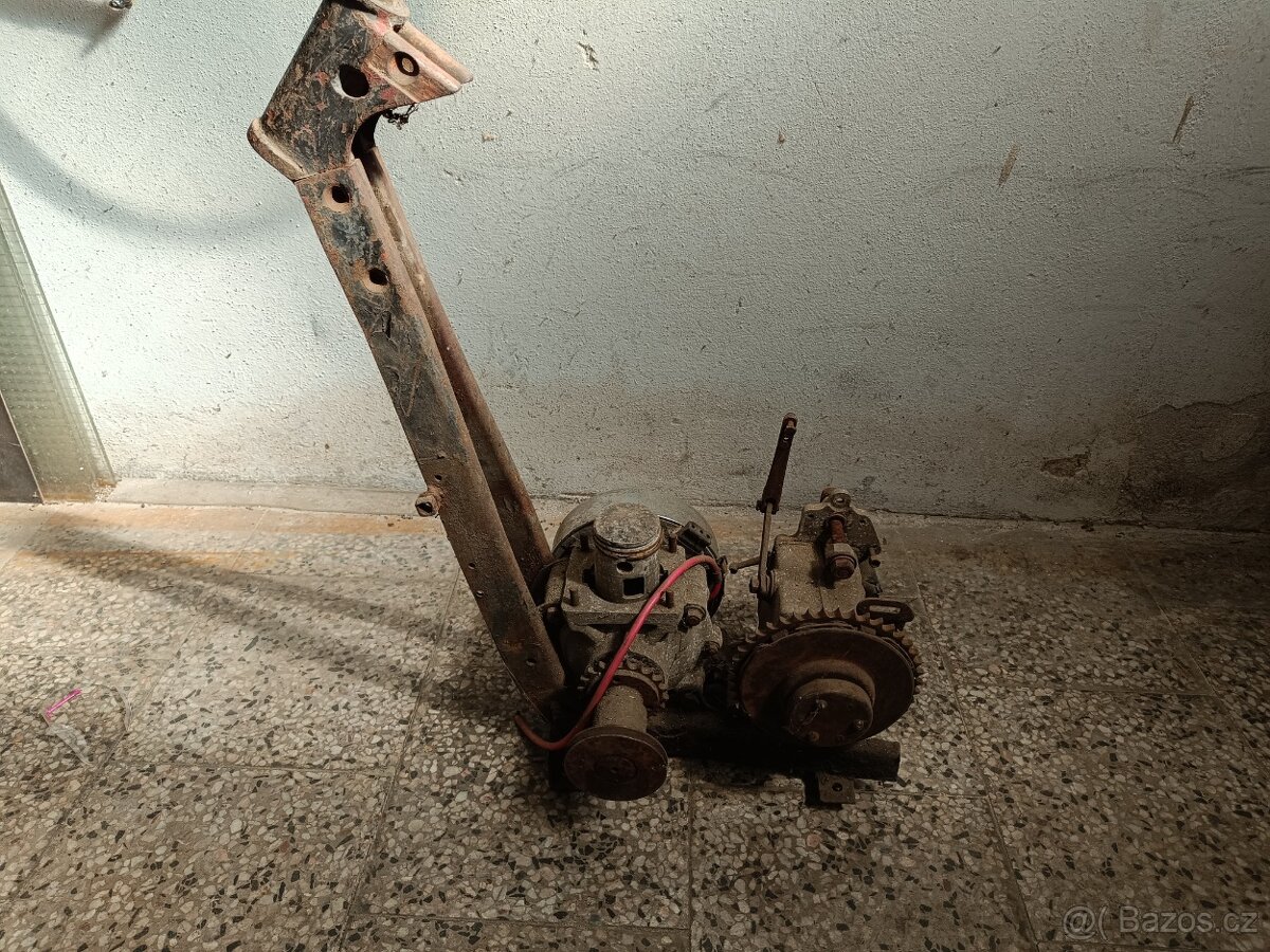 Torzo Jawa - předválečná - 2