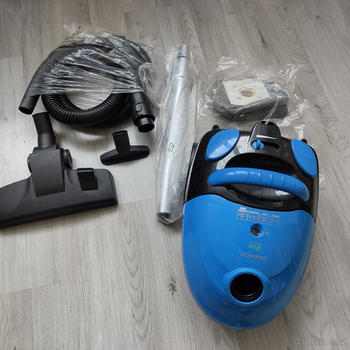 Vysavač Daewoo - 2