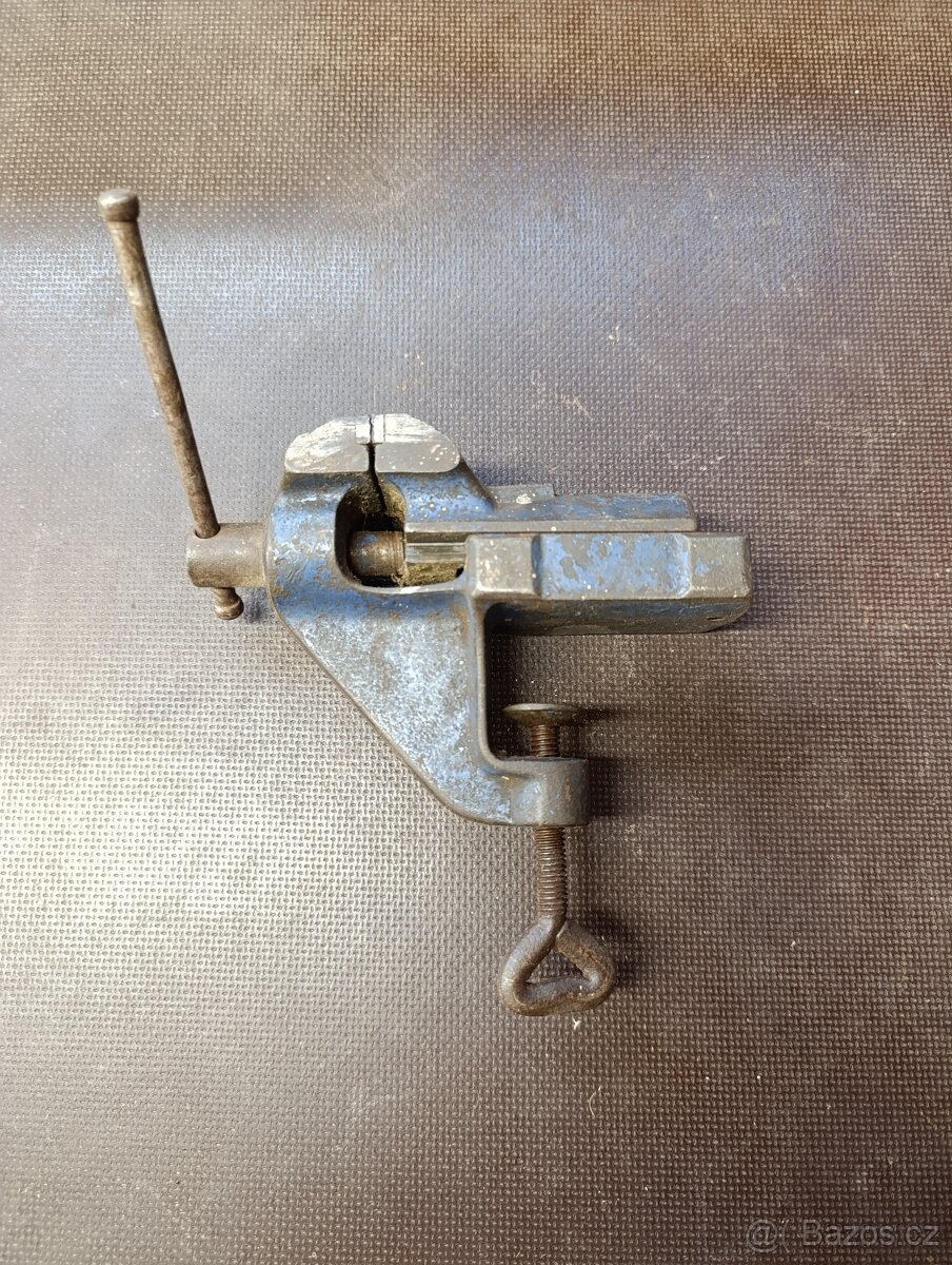 Malý svěrák na stůl - 2