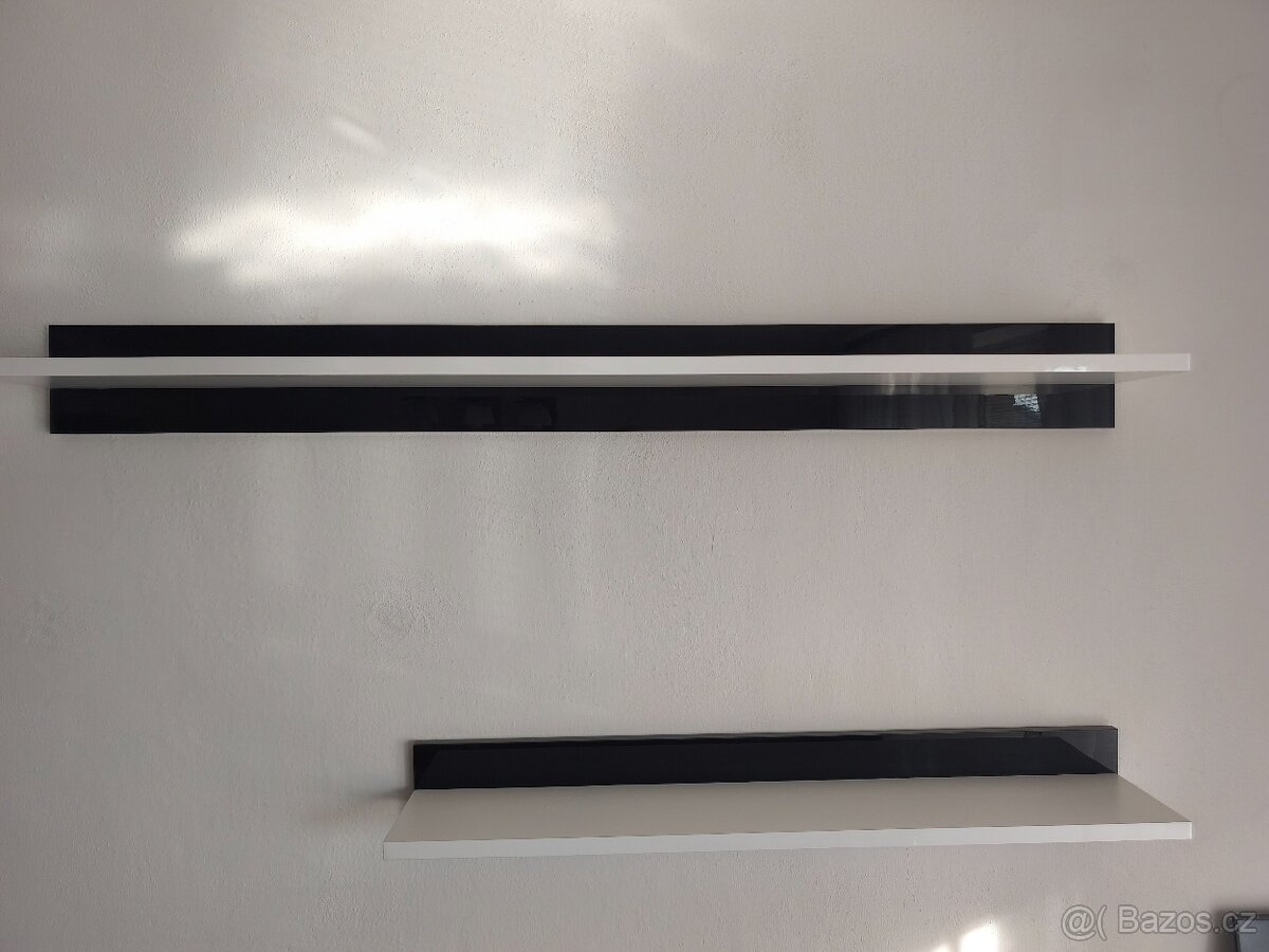 Nástěnná police - 2