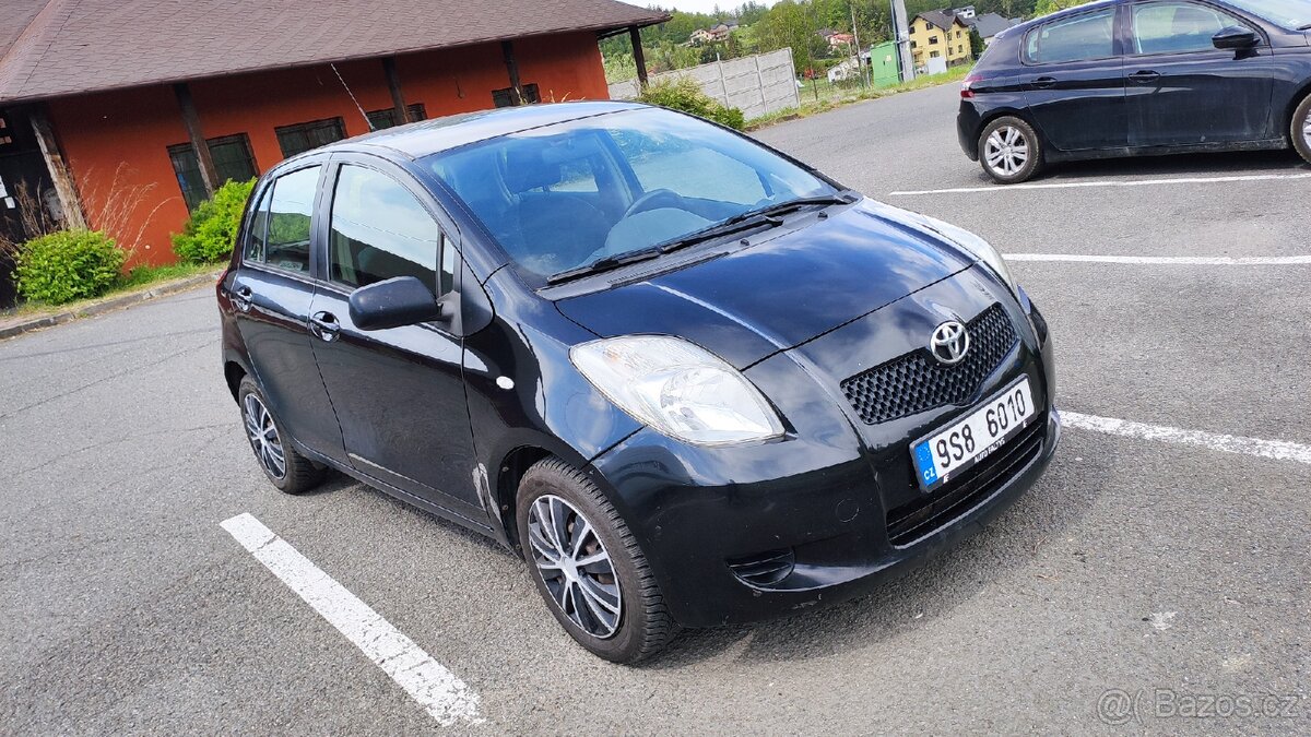 Toyota Yaris R.v.2006 1.3 Automat - 2