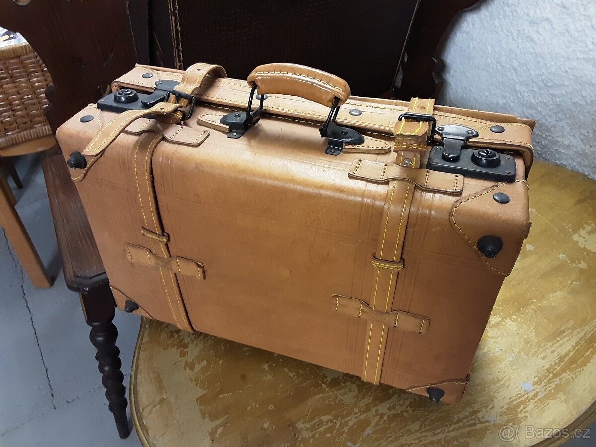 Kožený kufr - 2