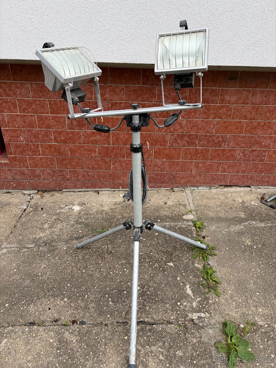 Stavební halogen, světlo nejen na stavbu - 2
