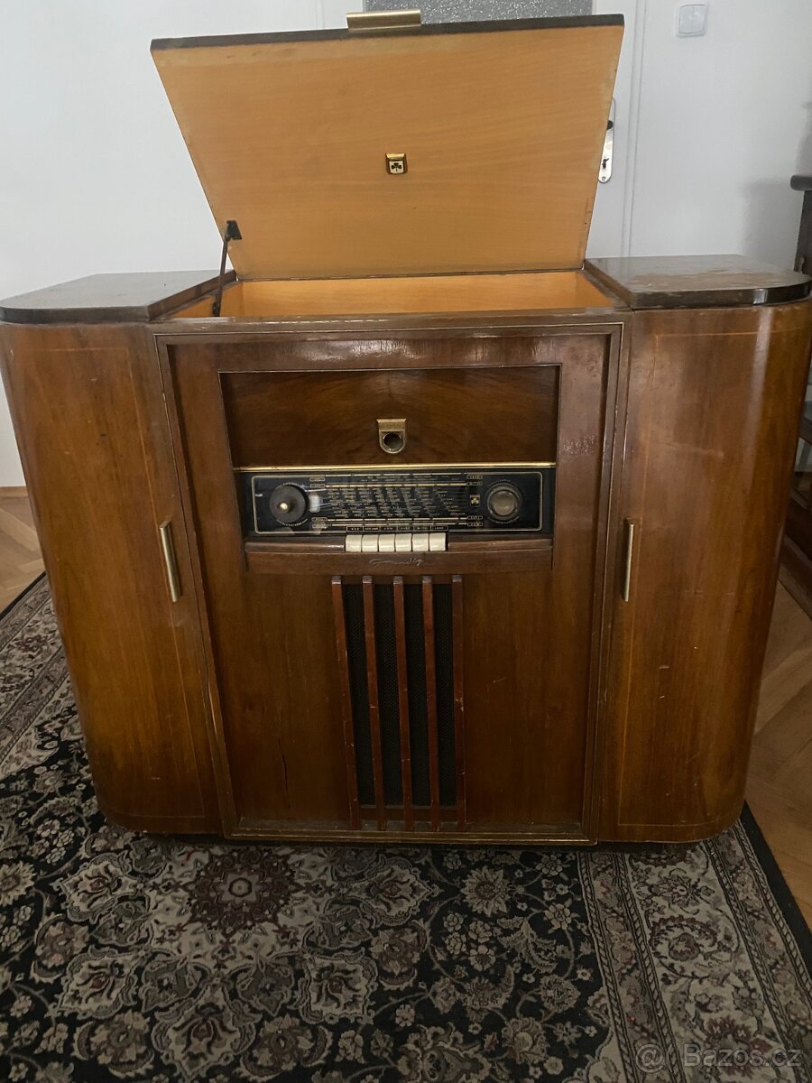Starožitné gramoradio Grundig - 2