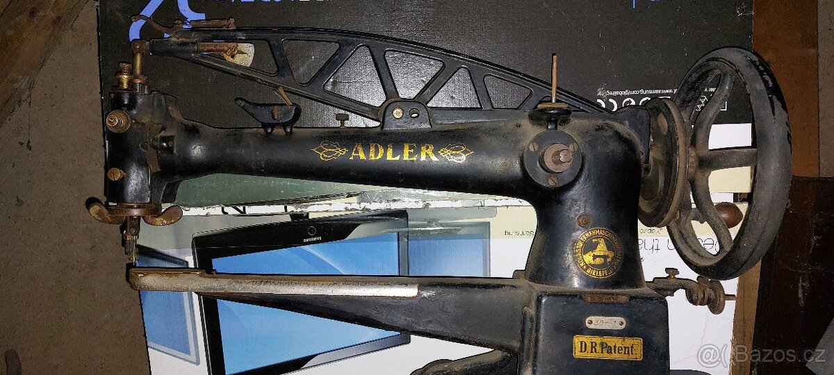 Ševcovský šicí stroj - 2