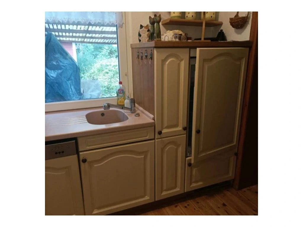 Krémová venkovská kuchyně se spotřebiči,5360 - 2