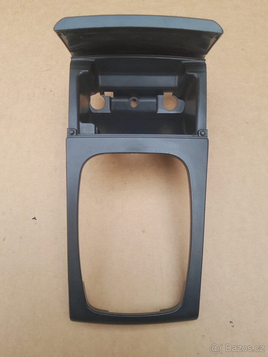 Rámeček řadicí páky Škoda Fabia 1 - 2