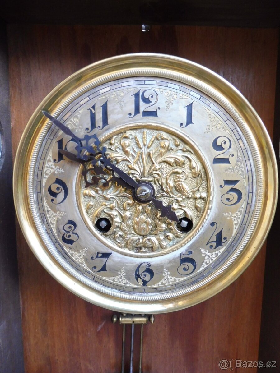 Nástěné Secesní hodiny Pérovky půlky - 2