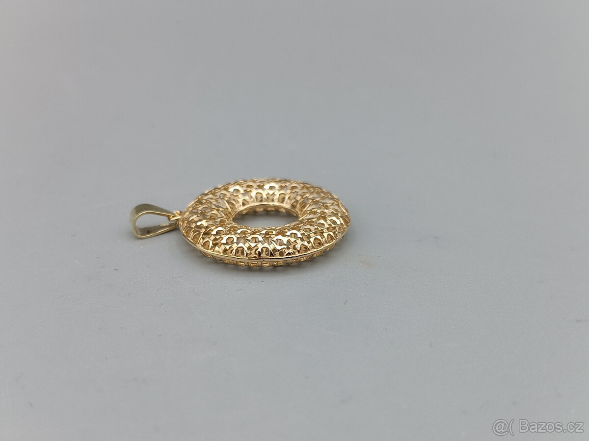 Zlatý přívěsek kruh 2,45g, 14 kt, 585/1000 - 2