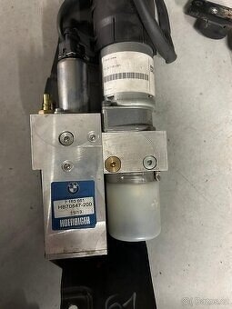 Hydrokufr BMW E61 - 2